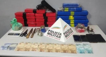 Patos de Minas - PM apreende grande quantidade de droga em residência no bairro Morada da Serra; casal é preso