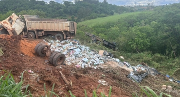 Motorista da cidade de Lagoa Formosa morre em acidente envolvendo dois caminhões na MGC-354; em Patos de Minas 