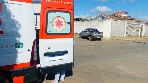 Motorista avança parada obrigatória e provoca acidente envolvendo veículo com bebê de dois meses; em Patos de Minas 