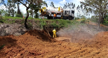 EPR Triângulo reabilita elementos de drenagens superficiais e profundas nas estradas da região