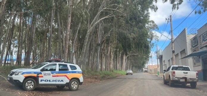 Furto em empresa de Carmo do Paranaíba: Suspeitos invadem estabelecimento e levam cofre contendo dinheiro e documentos