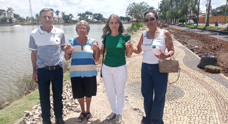 População de Lagoa Formosa fica revoltada com corte das pedras portuguesas do calçadão na Orla da Lagoa; ex-prefeito fala sobre o assunto 