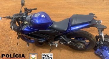 Motociclista sofre ferimentos graves em colisão com caminhão na MGC-354; em Patos de Minas