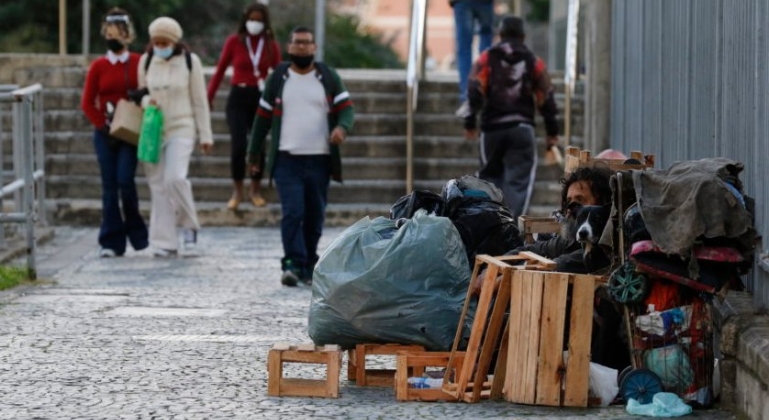 Número de pessoas em situação de rua subiu 25% nos últimos dois anos