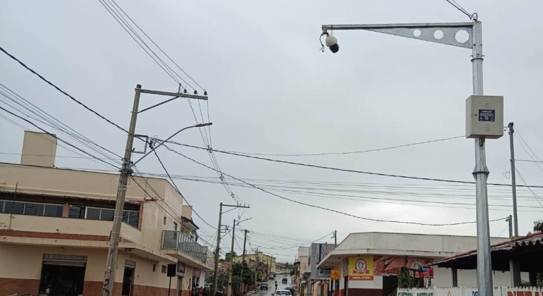 Polícia Militar de Lagoa Formosa prende suspeito de cometer furto em lava-jato e danificar câmera do sistema 