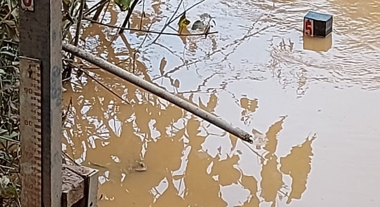 Volume de água do Rio Paranaíba está a 5 metros acima do normal nesta quinta-feira (9) 