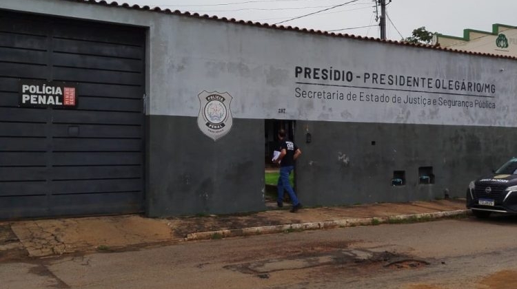 Presidente Olegário - Detenta é encontrada morta dentro de presídio; as causas da morte serão investigadas 