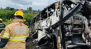 Motorista de carreta envolvida em tragédia que matou 39 pessoas na BR-116 é preso no Espírito Santo