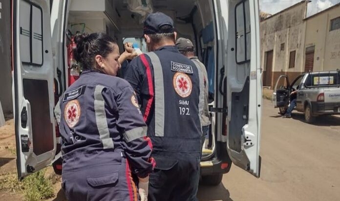 Carmo do Paranaíba – Idoso cai de telhado durante acidente de trabalho no bairro Amazonas