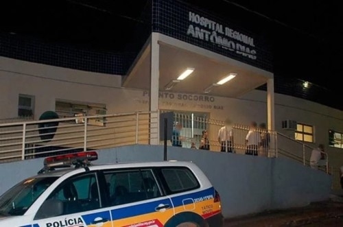 Patos de Minas - Mulher fica gravemente ferida após ser esfaqueada pelo marido durante briga no bairro Residencial Sorriso