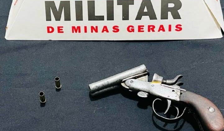 Polícia Militar de Lagoa Formosa prende suspeito de atirar em via pública e apreende arma de fogo