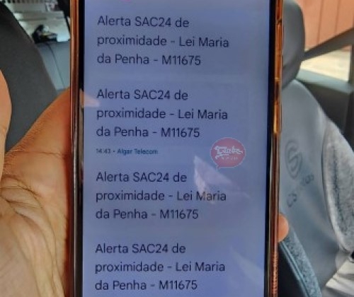 Botão do pânico no celular aciona a PM e homem é preso por ameaça à ex-companheira Botão do pânico no celular aciona a PM e homem é preso por ameaça à ex-companheira
