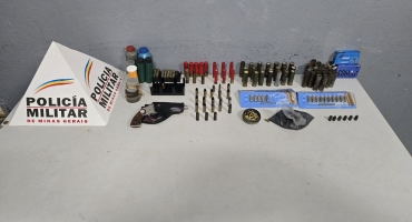 Homem é preso com armas e munições na cidade de Patos de Minas Homem é preso com armas e munições na cidade de Patos de Minas