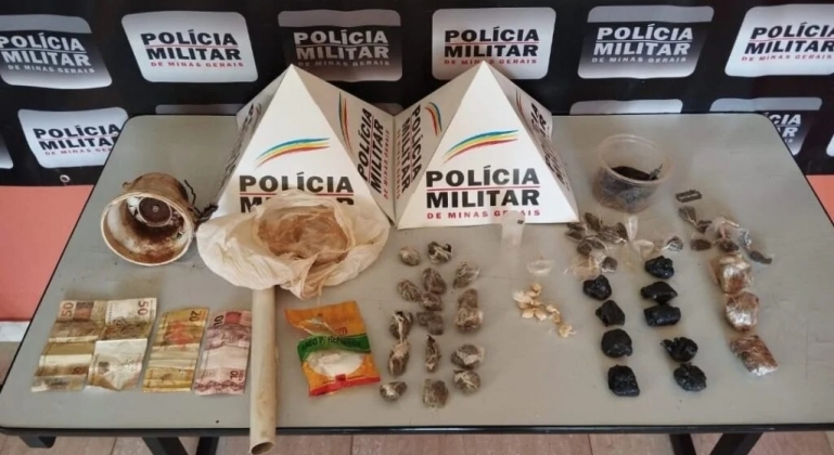 Coromandel - Polícias Militar e Civil desencadeia operação Vortex em combate ao tráfico de drogas Coromandel - Polícias Militar e Civil desencadeia operação Vortex em combate ao tráfico de drogas