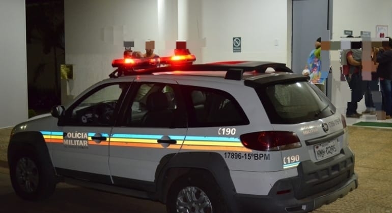 Garota de 17 anos esfaqueia homem em Lagoa Formosa por ciúmes da namorada com a vítima Garota de 17 anos esfaqueia homem em Lagoa Formosa por ciúmes da namorada com a vítima