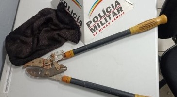 Polícia Militar impede furto de bateria de caminhão em Lagoa Formosa Polícia Militar impede furto de bateria de caminhão em Lagoa Formosa