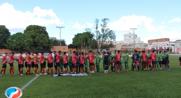 Santa Cruz e Viveiro do Marquim voltam a se enfrentar pela Copa Amapar Oficial; desta vez pelas Oitavas de Final da edição 2025 Santa Cruz e Viveiro do Marquim voltam a se enfrentar pela Copa Amapar Oficial; desta vez pelas Oitavas de Final da edição 2025