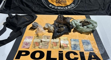 Patos de Minas - Foragido da justiça é preso por tráfico de drogas na BR-146 Patos de Minas - Foragido da justiça é preso por tráfico de drogas na BR-146