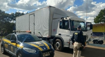 Polícia Rodoviária Federal lança Operação “Semana Santa – Tiradentes” nas rodovias federais e faz alerta aos motoristas Polícia Rodoviária Federal lança Operação “Semana Santa – Tiradentes” nas rodovias federais e faz alerta aos motoristas