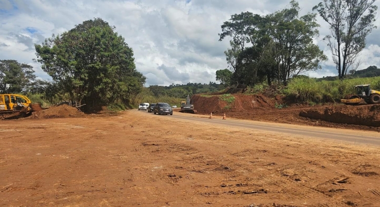Motoristas reclamam de má sinalização e demora excessiva nos 