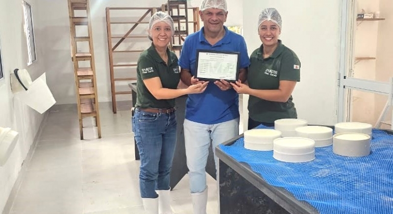 Registrada a primeira agroindústria de Queijo Minas Artesanal de Perdizes Registrada a primeira agroindústria de Queijo Minas Artesanal de Perdizes