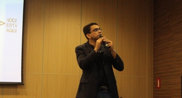 Professor e egresso de Publicidade e Propaganda destaca o poder do branding no “Fórum de Gestão, Tecnologia e Comunicação” Professor e egresso de Publicidade e Propaganda destaca o poder do branding no “Fórum de Gestão, Tecnologia e Comunicação”