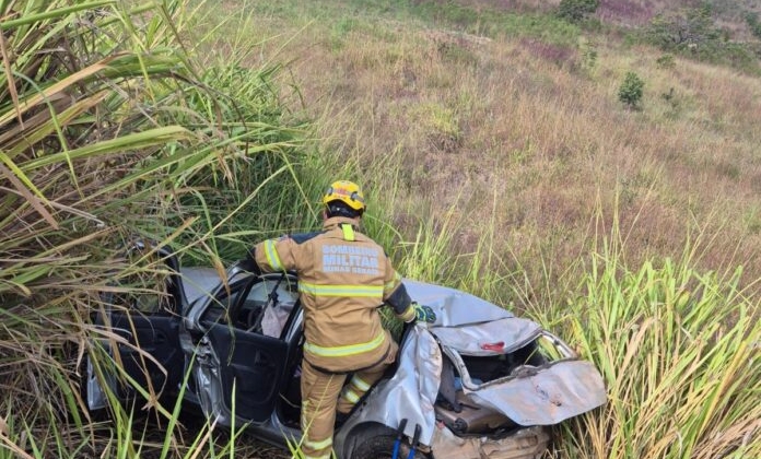 Motorista morre em acidente na BR-354 no trevo de Santa Rosa da Serra Motorista morre em acidente na BR-354 no trevo de Santa Rosa da Serra