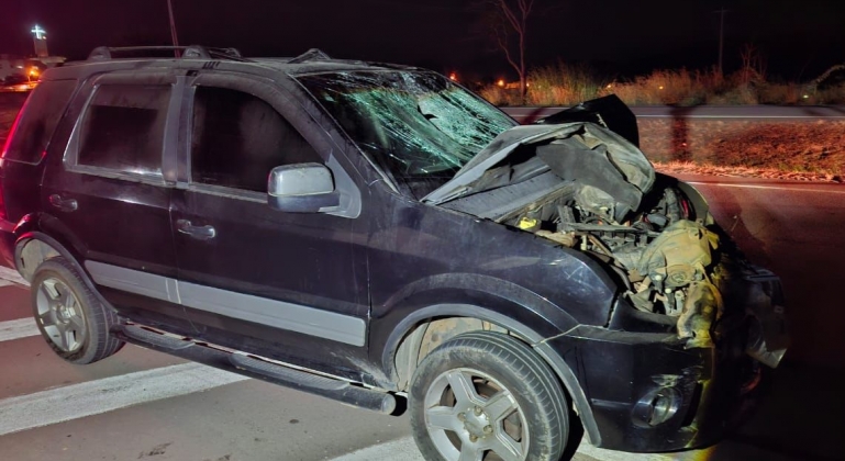 Pedestre morre atropelado ao tentar atravessar a pista da BR-262 Pedestre morre atropelado ao tentar atravessar a pista da BR-262