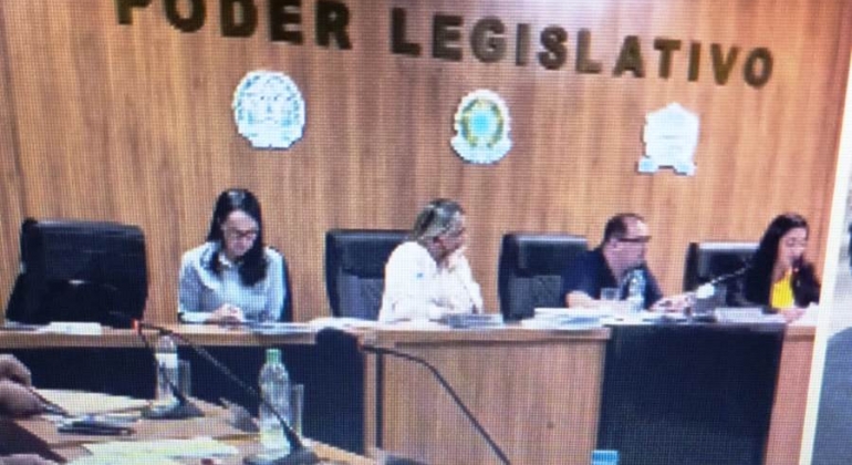 Vereadores de São Gonçalo do Abaeté rejeitam consórcio intermunicipal para o gerenciamento da coleta de lixo Vereadores de São Gonçalo do Abaeté rejeitam consórcio intermunicipal para o gerenciamento da coleta de lixo