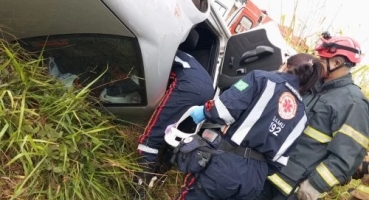 Motorista de 31 anos morre após colidir veículo na traseira de caminhão na BR-365; em Patos de Minas Motorista de 31 anos morre após colidir veículo na traseira de caminhão na BR-365; em Patos de Minas