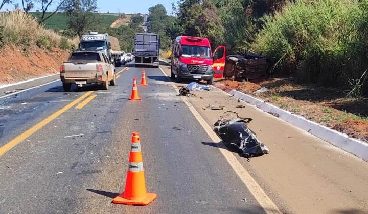 Motorista de 39 anos morre em grave acidente ocorrido na BR-365; entre Patos de Minas e Patrocínio Motorista de 39 anos morre em grave acidente ocorrido na BR-365; entre Patos de Minas e Patrocínio