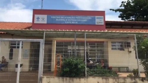 Após ameaçar estuprar e matar enfermeira do CAPS em Patos de Minas rapaz é encaminhado para a delegacia 