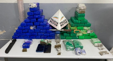 Polícia Militar apreende grande quantidade de droga e prende autores de tráfico em patos de minas Polícia Militar apreende grande quantidade de droga e prende autores de tráfico em patos de minas