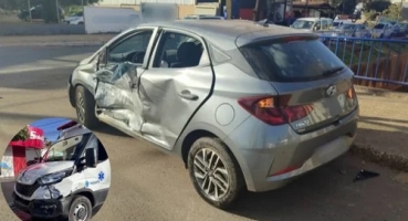 Ambulância da cidade de Vazante colide contra automóvel na cidade de Patos de Minas; veja vídeo Ambulância da cidade de Vazante colide contra automóvel na cidade de Patos de Minas; veja vídeo