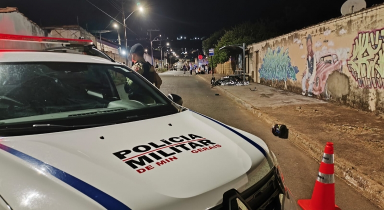 Dois jovens são mortos a tiros no bairro Jardim Esperança na cidade de Patos de Minas Dois jovens são mortos a tiros no bairro Jardim Esperança na cidade de Patos de Minas