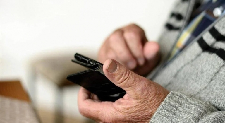 Golpes contra idosos crescem 850% nos últimos cinco anos em Minas Gerais Golpes contra idosos crescem 850% nos últimos cinco anos em Minas Gerais