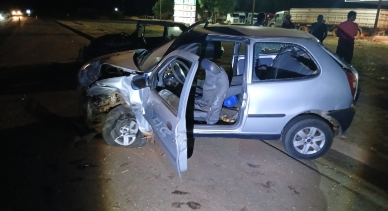 Colisão frontal na MGC-354, entre Lagamar e Presidente Olegário, deixa feridos Colisão frontal na MGC-354, entre Lagamar e Presidente Olegário, deixa feridos