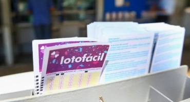 Aposta de Patos de Minas acerta 15 números da Lotofácil e vai receber mais de R$362 mil reais 