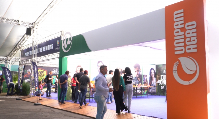 UNIPAM marca presença na terceira edição da Fenaminas UNIPAM marca presença na terceira edição da Fenaminas