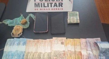 Tiros - Operação conjunta das polícias Civil e Militar apreende drogas e celulares Tiros - Operação conjunta das polícias Civil e Militar apreende drogas e celulares