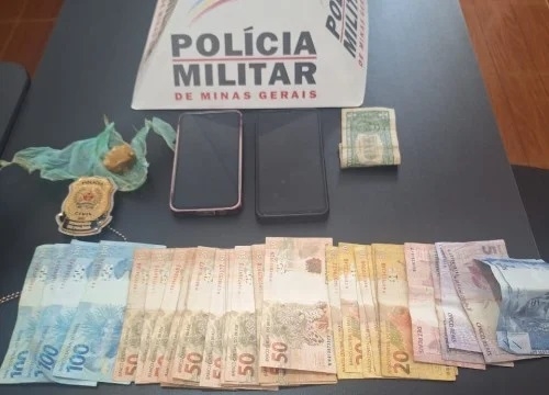 Tiros - Operação conjunta das polícias Civil e Militar apreende drogas e celulares Tiros - Operação conjunta das polícias Civil e Militar apreende drogas e celulares