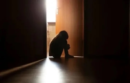 Mãe denuncia provável abuso sexual de pai contra filho de 3 anos em Patos de Minas 