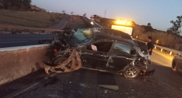 Motorista perde controle direcional e capota veículo na BR-354; entre Lagoa Formosa e Patos de Minas Motorista perde controle direcional e capota veículo na BR-354; entre Lagoa Formosa e Patos de Minas