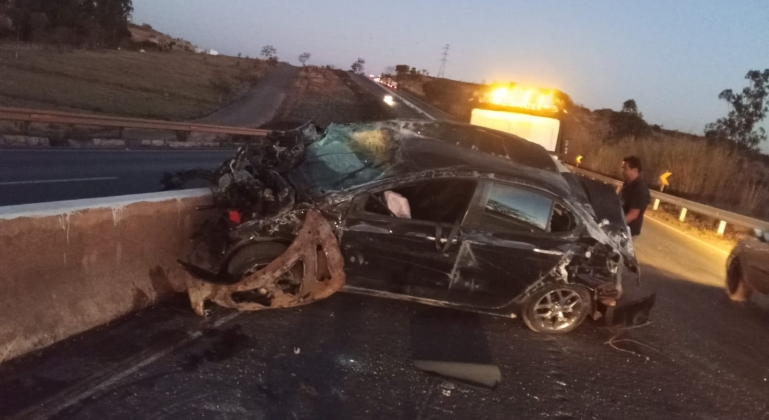 Motorista perde controle direcional e capota veículo na BR-354; entre Lagoa Formosa e Patos de Minas 