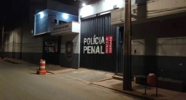 Suspeito de abusar de crianças em escola de Patos de Minas é levado para o Presídio Sebastião Sátiro