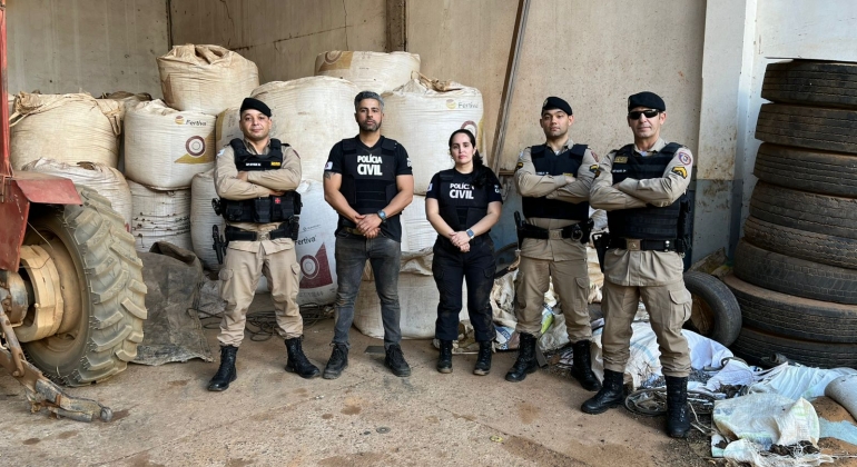 Carmo do Paranaíba – Polícias Militar e Civil recuperam café avaliado em R$ 1 milhão de organização criminosa Carmo do Paranaíba – Polícias Militar e Civil recuperam café avaliado em R$ 1 milhão de organização criminosa