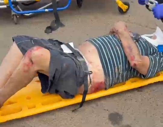 Carro passa por cima de vítima; após casal de idosos em motocicleta se envolver em acidente em Patos de Minas 