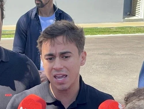 Deputado Federal Nikolas Ferreira visita Patos de Minas, anuncia 2 milhões para Santa Casa e fala sobre anistia e julgamento de Bolsonaro Deputado Federal Nikolas Ferreira visita Patos de Minas, anuncia 2 milhões para Santa Casa e fala sobre anistia e julgamento de Bolsonaro