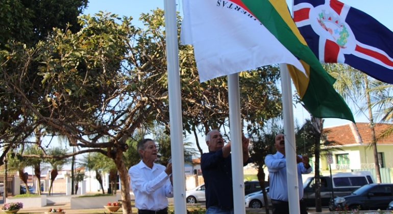 Prefeitura de Lagoa Formosa e Câmara Municipal realizam ato cívico em comemoração ao Dia da Independência do Brasil 