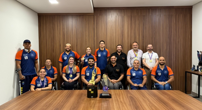 Representantes da APP visitam UNIPAM em agradecimento pelo apoio à associação